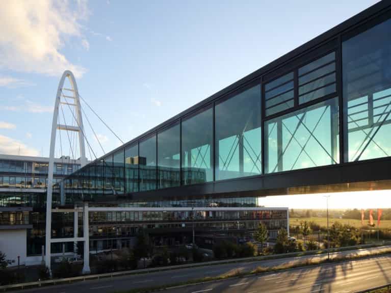 Puma Headquarter Herzogenaurach Brücke